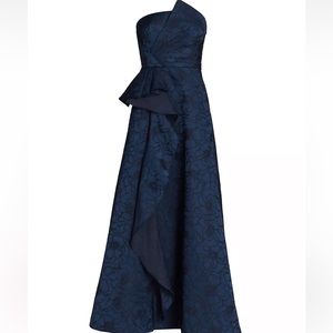 Monique Lhuillier Floral Jacquard Ballgown in “Blue Sea.”